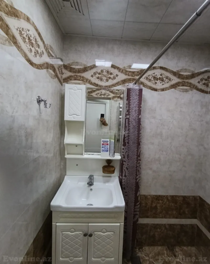Satılır 2 otaqlı Mənzil Köhnə tikili 70 m² Xalqlar Dostluğu m. - şəkil 8