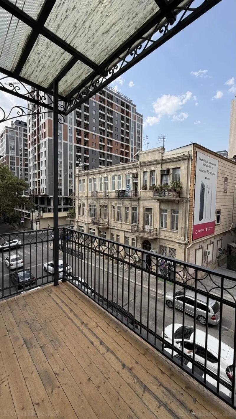 Kirayə verilir 5 otaqlı Mənzil Köhnə tikili 240 m² 28 May m. - şəkil 5