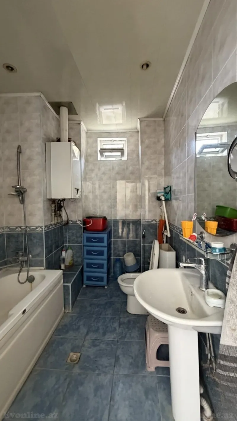 Kirayə verilir 5 otaqlı Mənzil Köhnə tikili 240 m² 28 May m. - şəkil 6
