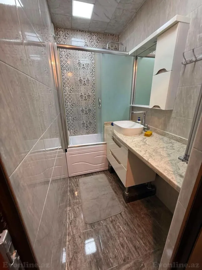 Satılır 2 otaqlı Mənzil Köhnə tikili 60 m² Nərimanov r. - şəkil 3
