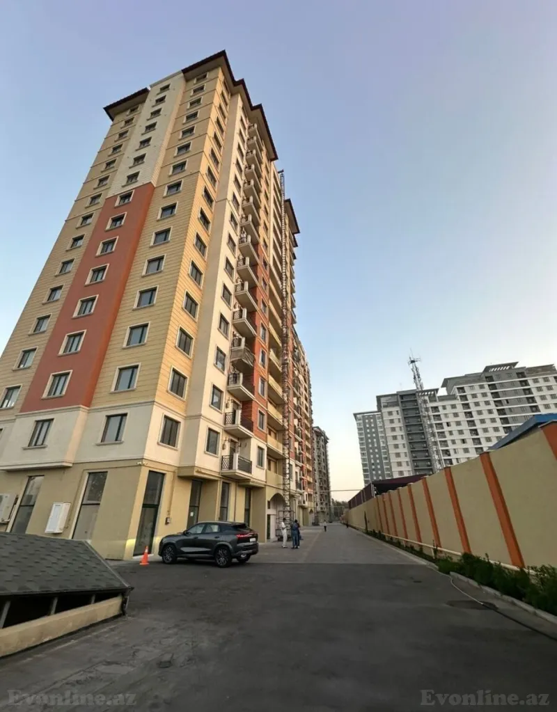 Satılır 3 otaqlı Mənzil Yeni tikili 100 m² 20 Yanvar m.