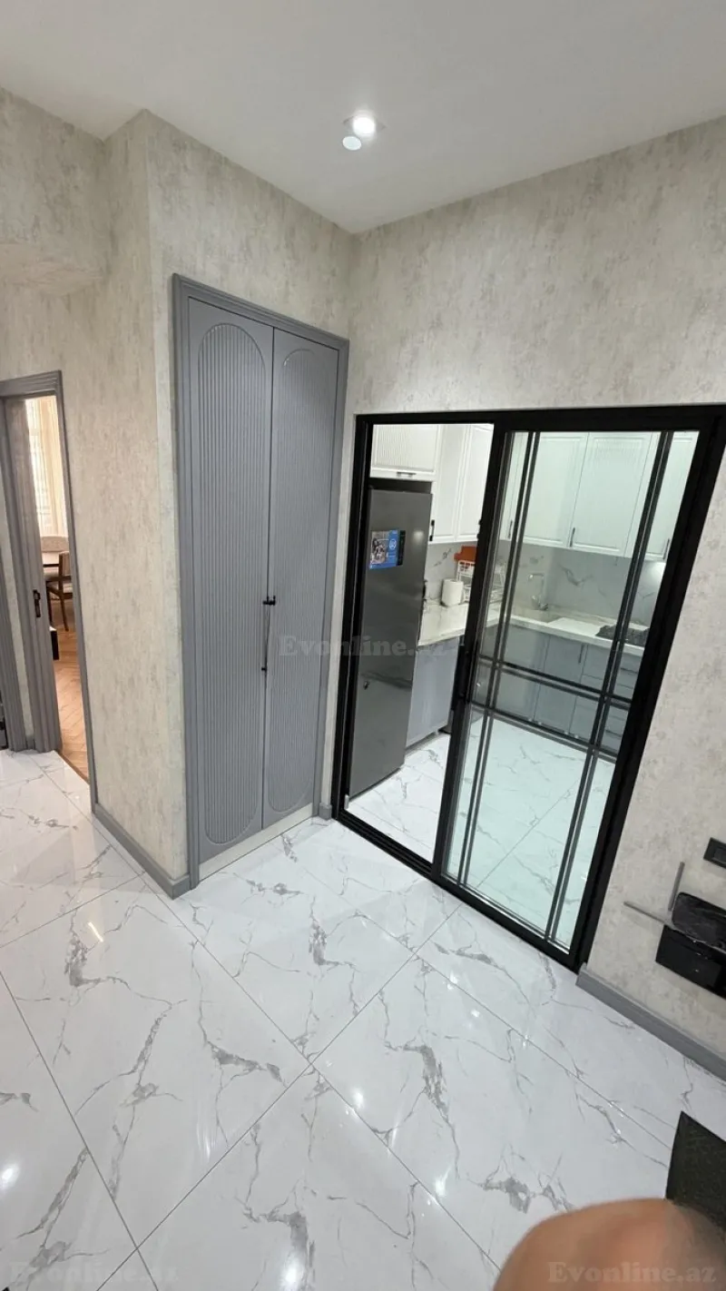 Kirayə verilir 2 otaqlı Mənzil Yeni tikili 70 m² Nərimanov r. - şəkil 11