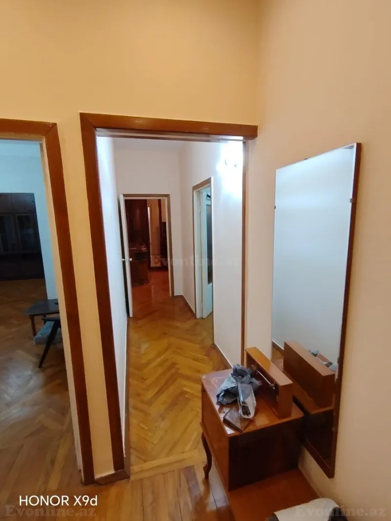 Kirayə verilir 3 otaqlı Mənzil Köhnə tikili 100 m² Gənclik m. - şəkil 8