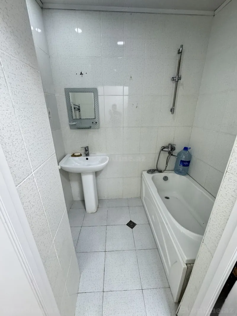Satılır 2 otaqlı Mənzil Yeni tikili 65 m² Yasamal r. - şəkil 16