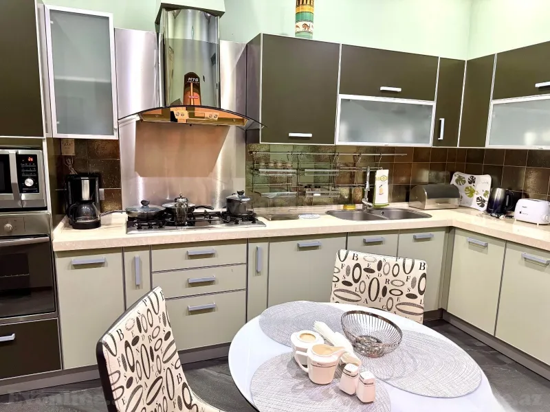Kirayə verilir 3 otaqlı Mənzil Yeni tikili 130 m² 28 May m. - şəkil 7