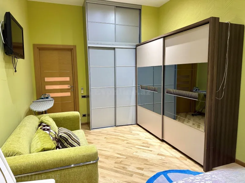 Kirayə verilir 3 otaqlı Mənzil Yeni tikili 130 m² 28 May m. - şəkil 17
