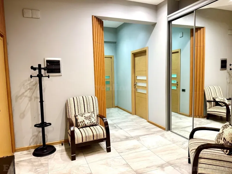 Kirayə verilir 3 otaqlı Mənzil Yeni tikili 130 m² 28 May m. - şəkil 18