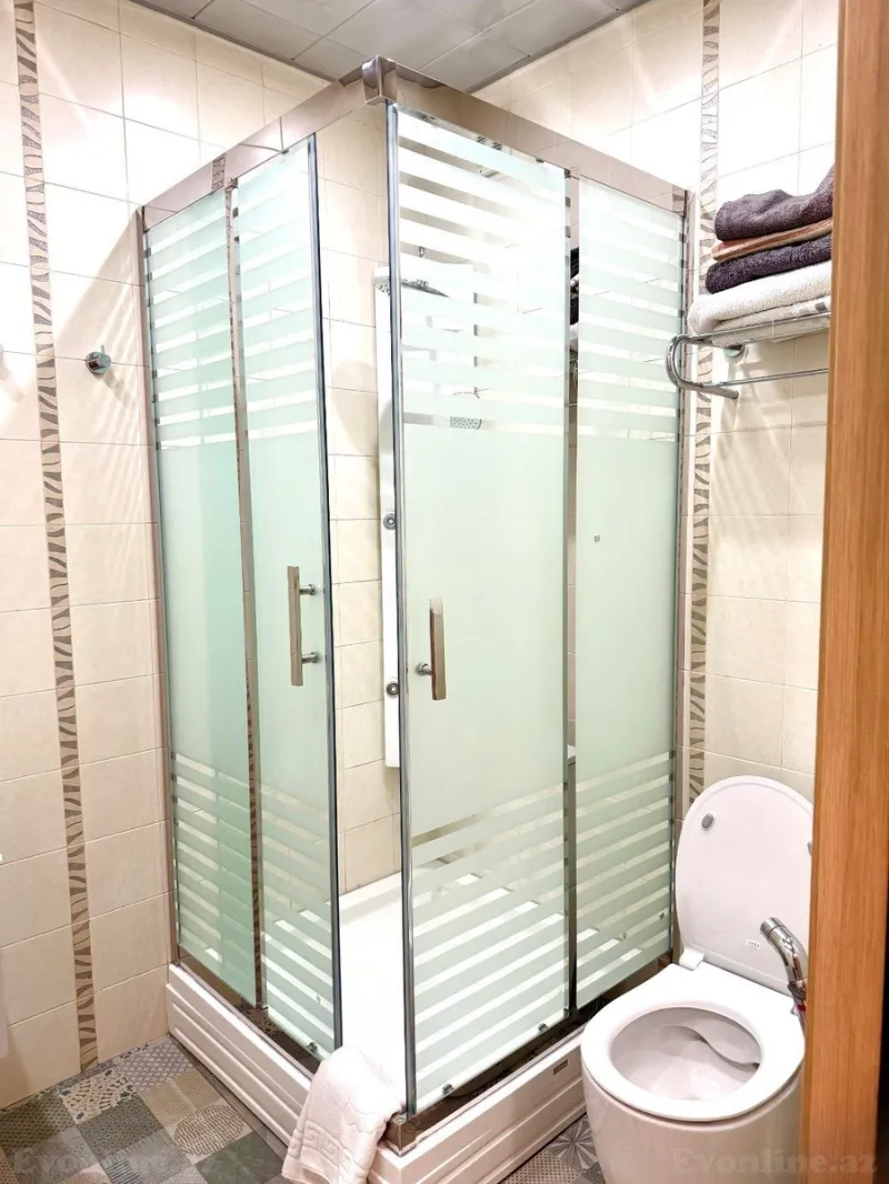 Kirayə verilir 3 otaqlı Mənzil Yeni tikili 130 m² 28 May m. - şəkil 24