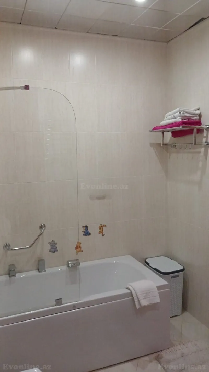 Kirayə verilir 3 otaqlı Mənzil Yeni tikili 130 m² 28 May m. - şəkil 26