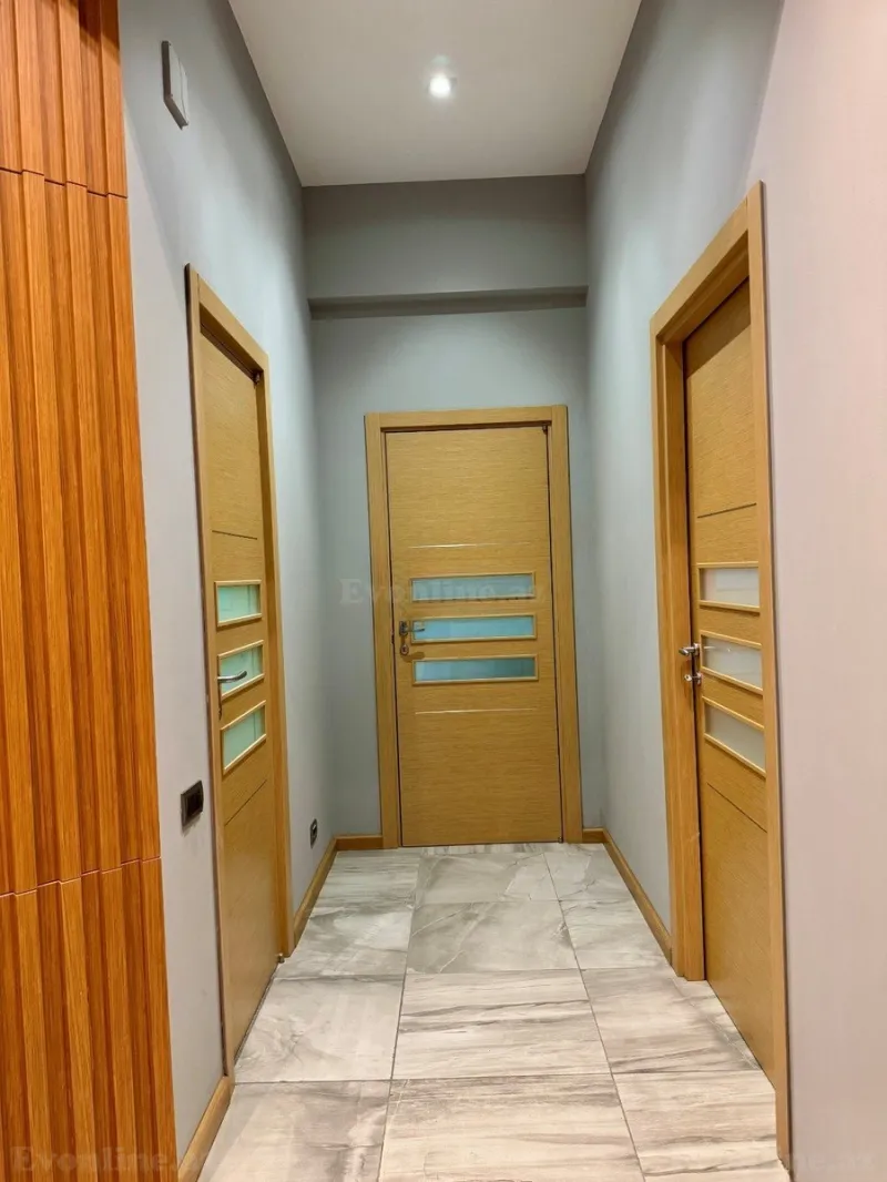 Kirayə verilir 3 otaqlı Mənzil Yeni tikili 130 m² 28 May m. - şəkil 28