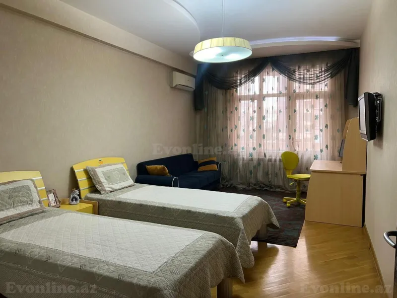 Kirayə verilir 3 otaqlı Mənzil Yeni tikili 120 m² Səbail r. - şəkil 2