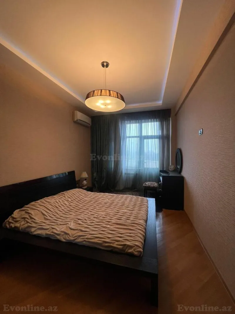 Kirayə verilir 3 otaqlı Mənzil Yeni tikili 120 m² Səbail r. - şəkil 4