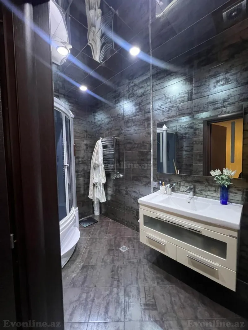 Kirayə verilir 3 otaqlı Mənzil Yeni tikili 120 m² Səbail r. - şəkil 11