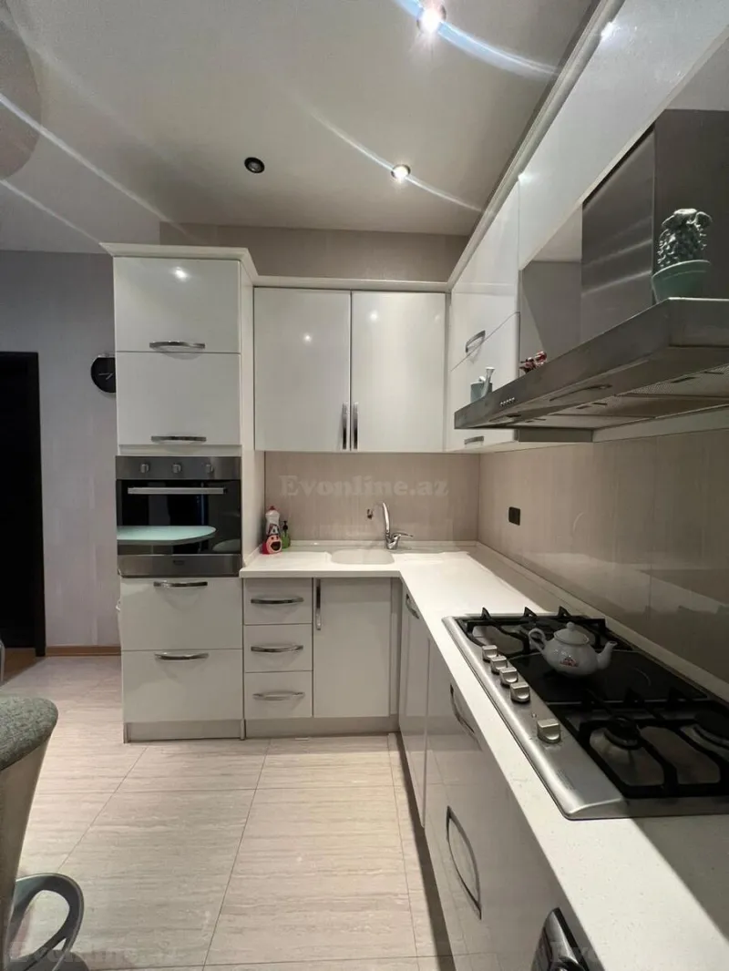 Kirayə verilir 3 otaqlı Mənzil Yeni tikili 120 m² Səbail r. - şəkil 17