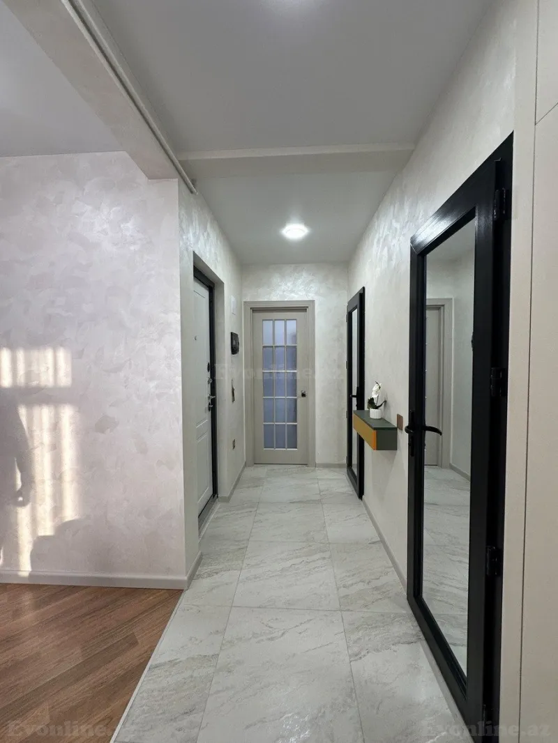 Satılır 3 otaqlı Mənzil Köhnə tikili 65 m² Əhmədli m. - şəkil 2