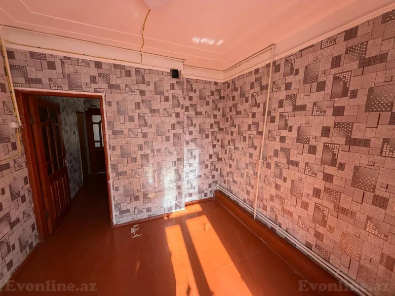 Satılır 1 otaqlı Mənzil Köhnə tikili 40 m² Yeni Günəşli - şəkil 5