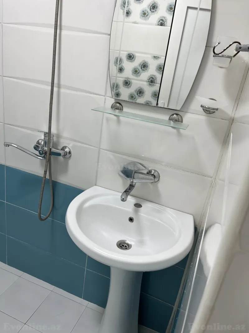 Satılır 2 otaqlı Mənzil Köhnə tikili 42 m² 4-cü mikrorayon - şəkil 8
