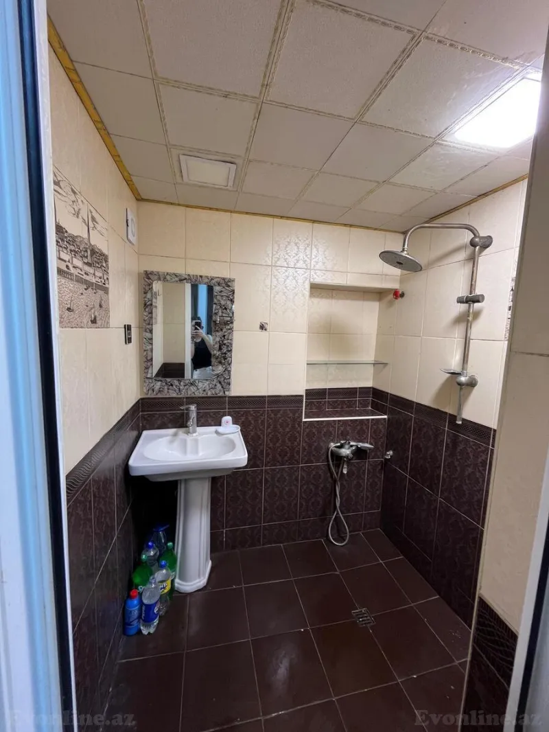 Kirayə verilir 4 otaqlı Mənzil Köhnə tikili 100 m² 20 Yanvar m. - şəkil 14