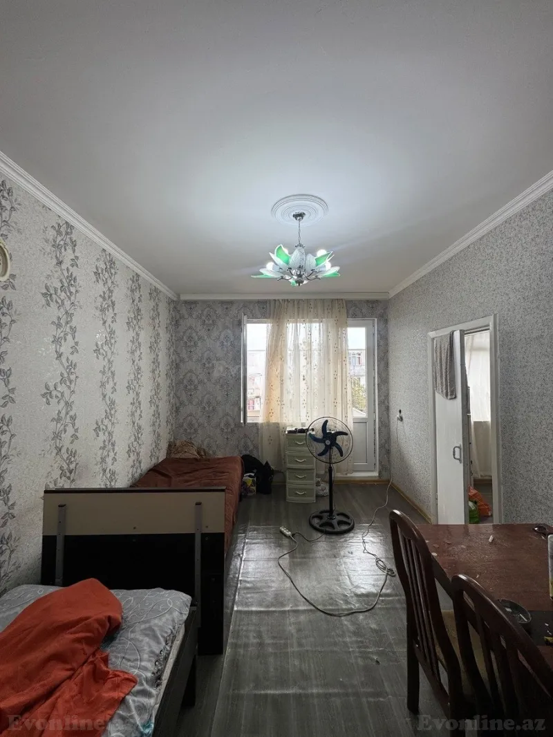 1 otaqlı Mənzil 45 m² 5-ci mikrorayon Satılır