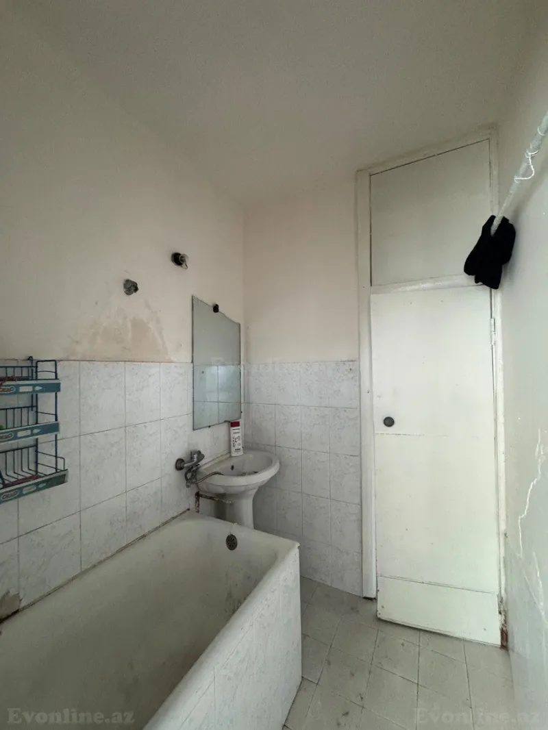 Satılır 1 otaqlı Mənzil Köhnə tikili 45 m² 5-ci mikrorayon - şəkil 5