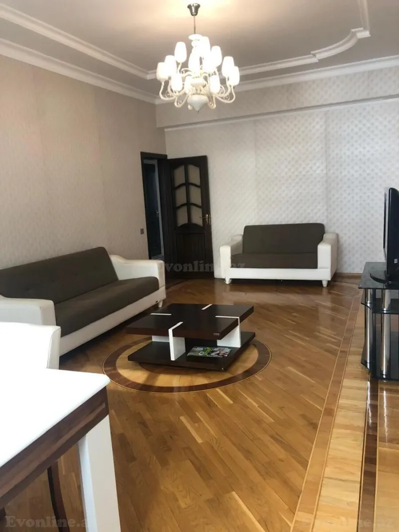 Kirayə verilir 3 otaqlı Mənzil Yeni tikili 105 m² Nizami m.
