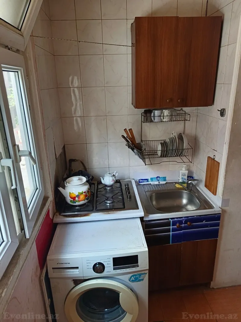 Kirayə verilir 2 otaqlı Mənzil Köhnə tikili 40 m² Yasamal - şəkil 3