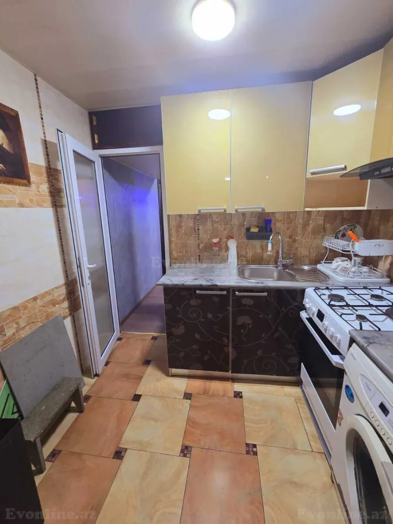Kirayə verilir 4 otaqlı Mənzil Köhnə tikili 85 m² Nəriman Nərimanov m. - şəkil 13