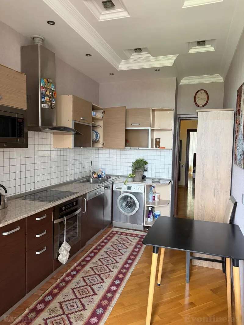 Kirayə verilir 4 otaqlı Mənzil Köhnə tikili 85 m² Nəriman Nərimanov m. - şəkil 14
