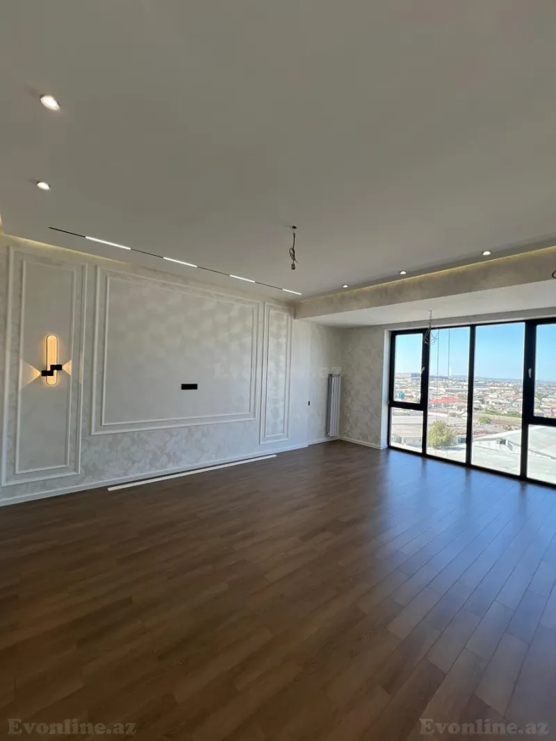 Satılır 3 otaqlı Mənzil Yeni tikili 1366 m² Koroğlu m.