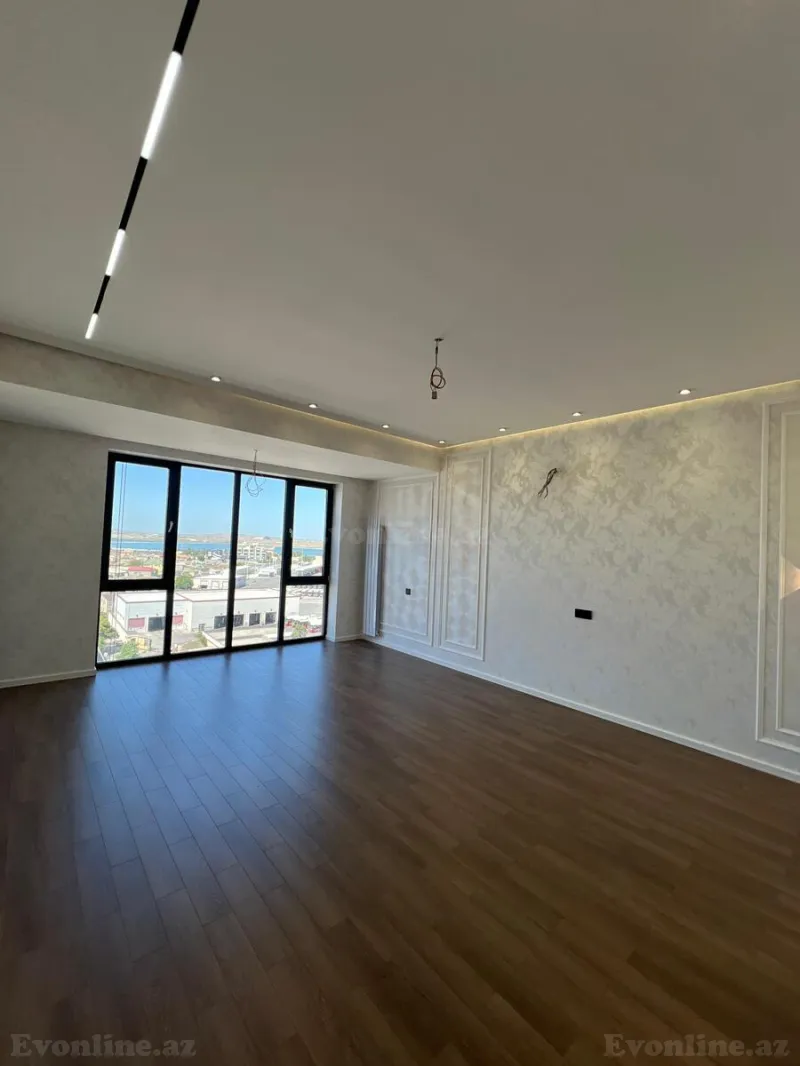Satılır 3 otaqlı Mənzil Yeni tikili 1366 m² Koroğlu m. - şəkil 2