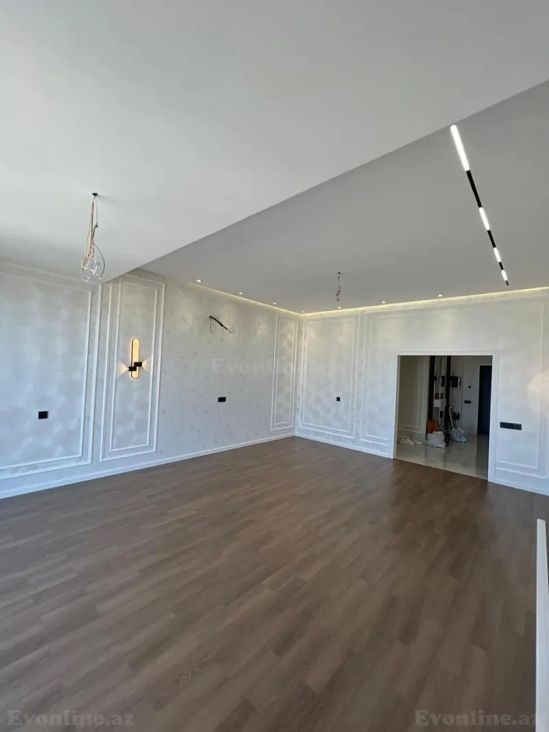Satılır 3 otaqlı Mənzil Yeni tikili 1366 m² Koroğlu m. - şəkil 3