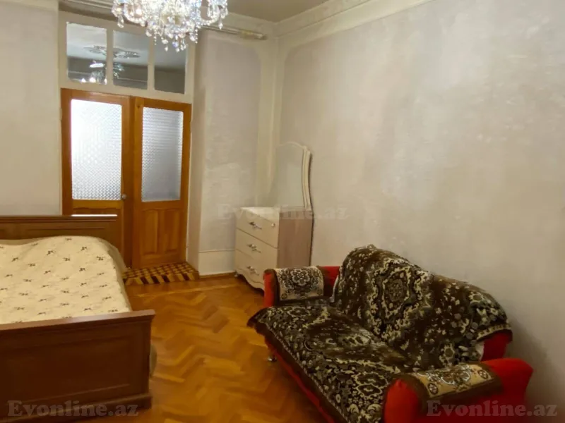 Kirayə verilir 5 otaqlı Mənzil Köhnə tikili 150 m² Nəsimi r. - şəkil 4