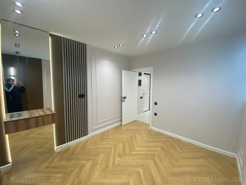 2 otaqlı Mənzil 56 m² 9-cu mikrorayon Satılır