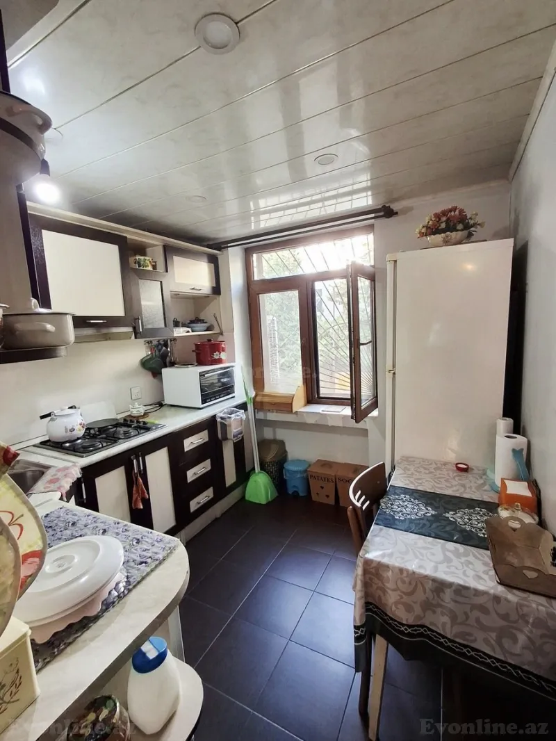 Satılır 2 otaqlı Mənzil Köhnə tikili 50 m² Nəriman Nərimanov m. - şəkil 4