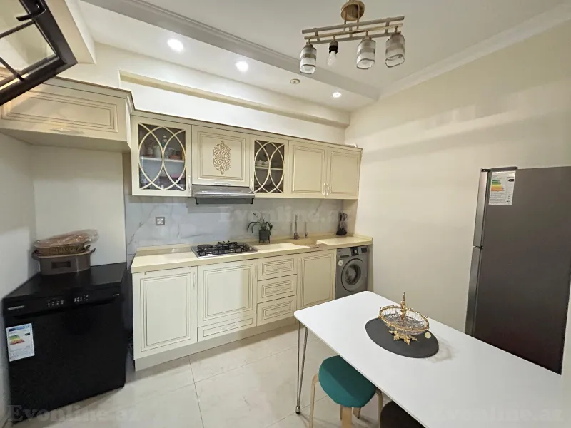 Kirayə verilir 2 otaqlı Mənzil Yeni tikili 80 m² Neftçilər m. - şəkil 4