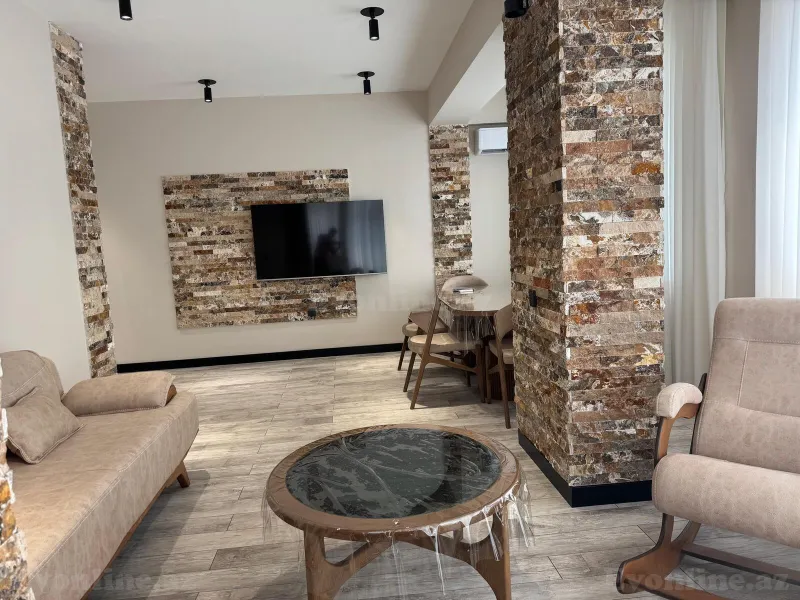 Kirayə verilir 3 otaqlı Mənzil Yeni tikili 135 m² 28 May m.