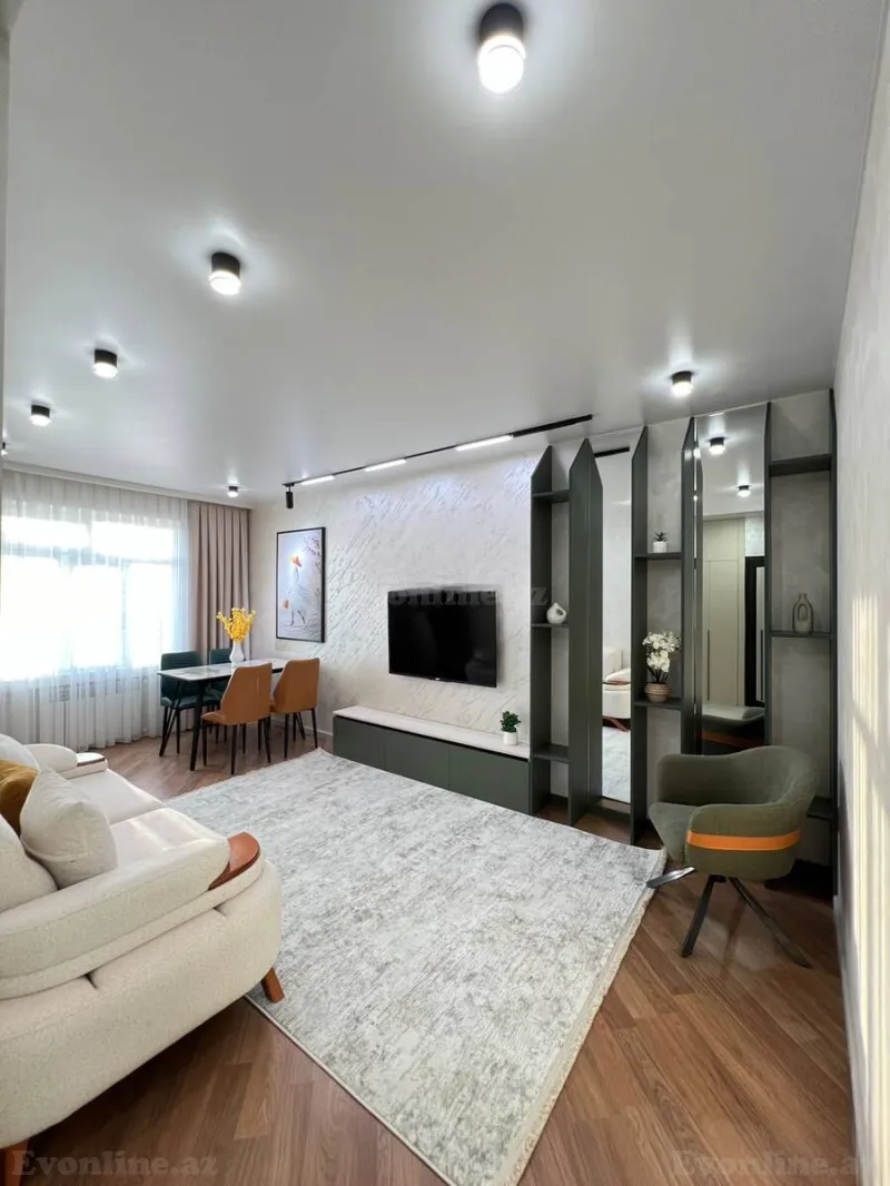 Satılır 3 otaqlı Mənzil Köhnə tikili 65 m² Xətai r. - şəkil 2