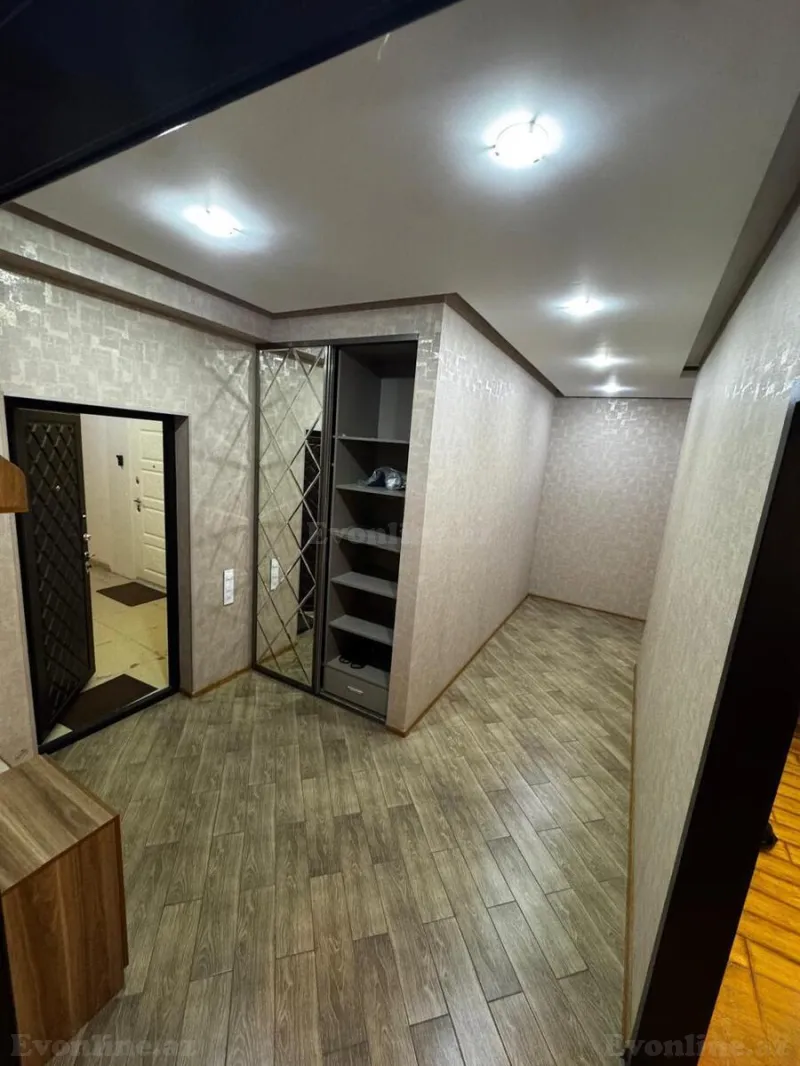 3 otaqlı Mənzil 110 m² Xətai r. Kirayə verilir