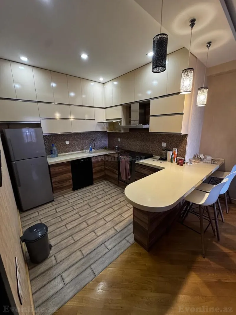 Kirayə verilir 3 otaqlı Mənzil Yeni tikili 110 m² Xətai r. - şəkil 4