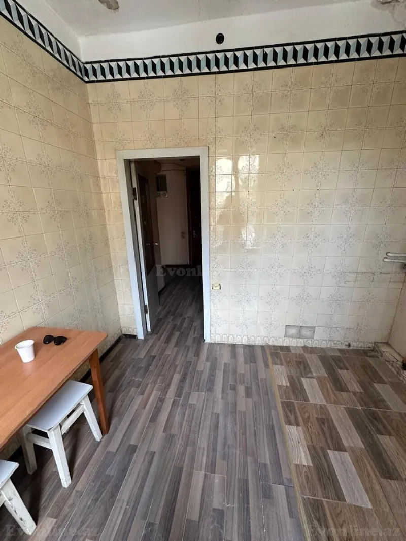 Satılır 3 otaqlı Mənzil Köhnə tikili 85 m² Elmlər Akademiyası m. - şəkil 8