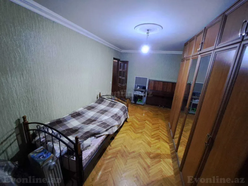 Satılır 3 otaqlı Mənzil Köhnə tikili 80 m² Xalqlar Dostluğu m. - şəkil 4