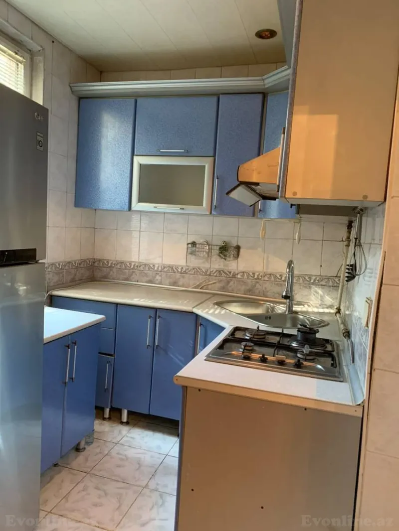 Kirayə verilir 2 otaqlı Mənzil Köhnə tikili 50 m² Memar Əcəmi m. - şəkil 3