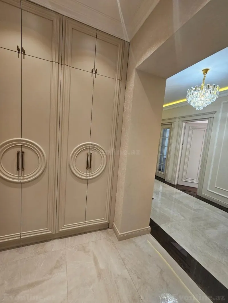 Satılır 4 otaqlı Mənzil Yeni tikili 190 m² Elmlər Akademiyası m. - şəkil 9