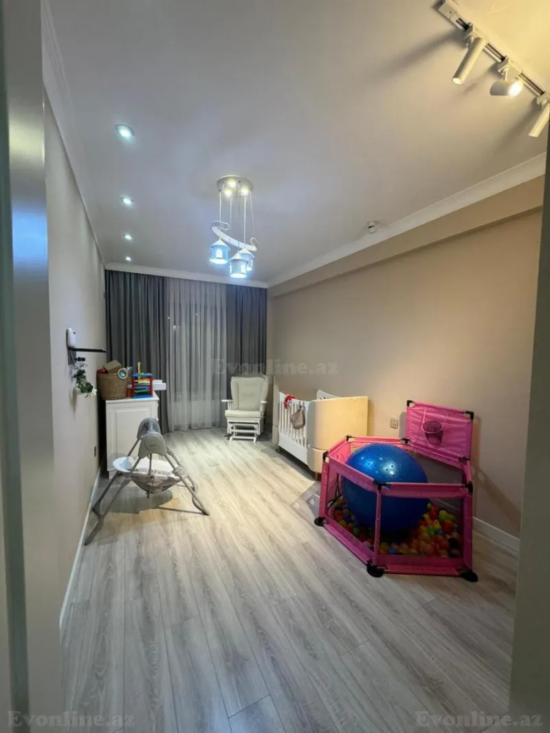 Satılır 3 otaqlı Mənzil Yeni tikili 1233 m² 7-ci mikrorayon - şəkil 5