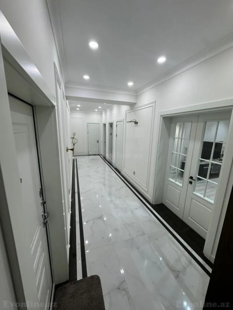 Satılır 3 otaqlı Mənzil Yeni tikili 1233 m² 7-ci mikrorayon - şəkil 6