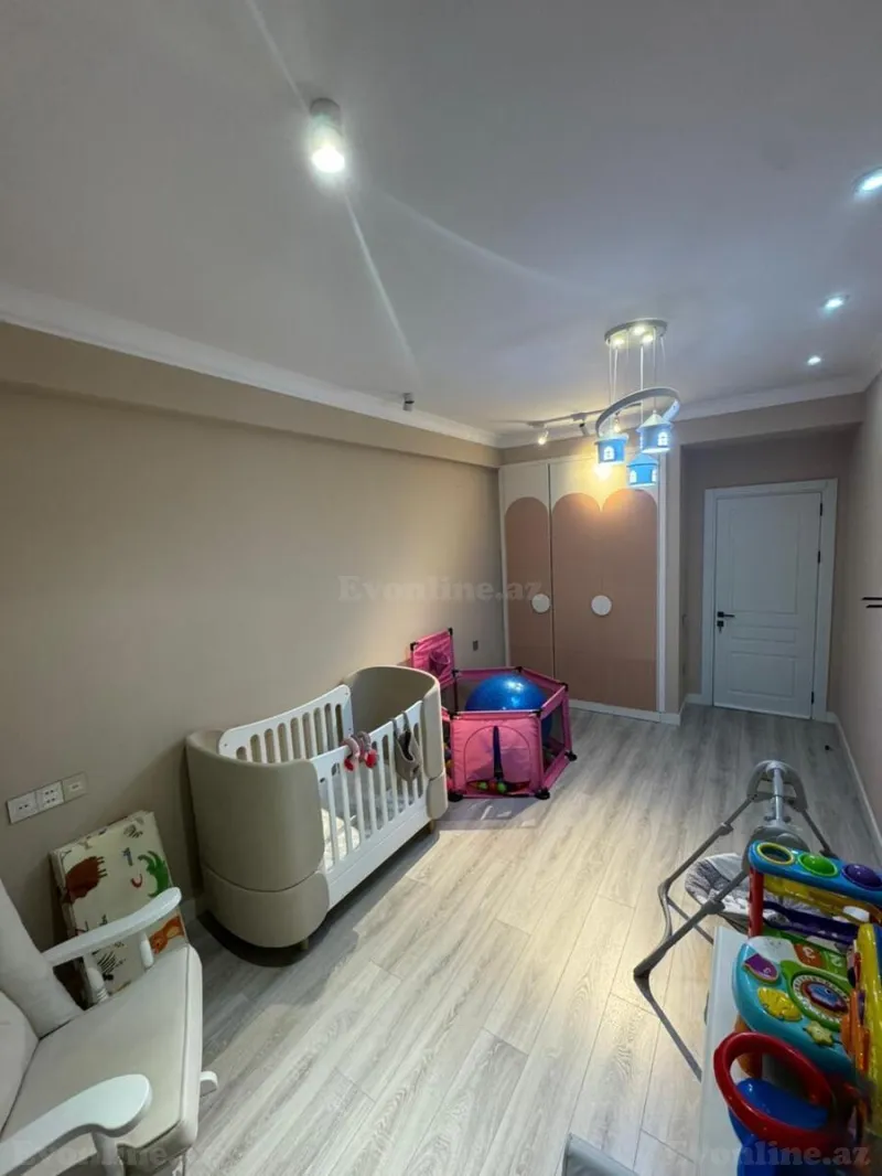Satılır 3 otaqlı Mənzil Yeni tikili 1233 m² 7-ci mikrorayon - şəkil 10