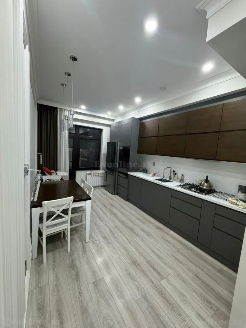 Satılır 3 otaqlı Mənzil Yeni tikili 1233 m² 7-ci mikrorayon - şəkil 11