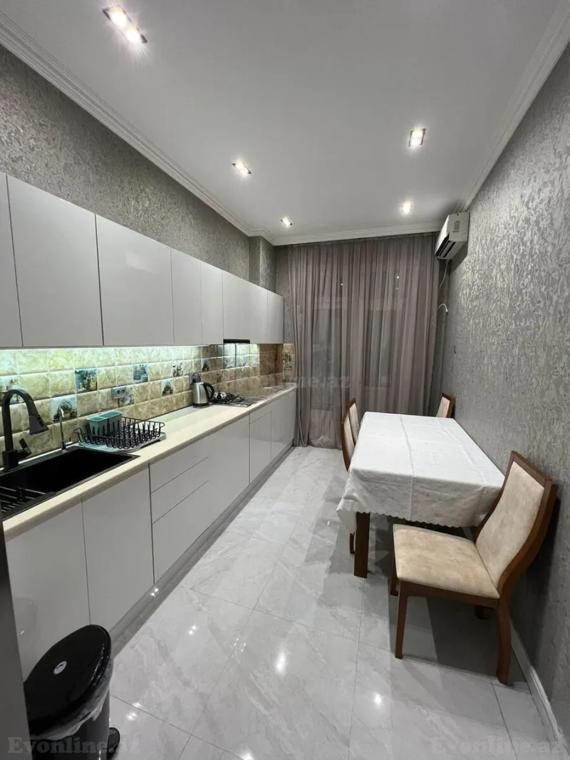 Satılır 4 otaqlı Mənzil Yeni tikili 175 m² Nərimanov r. - şəkil 4