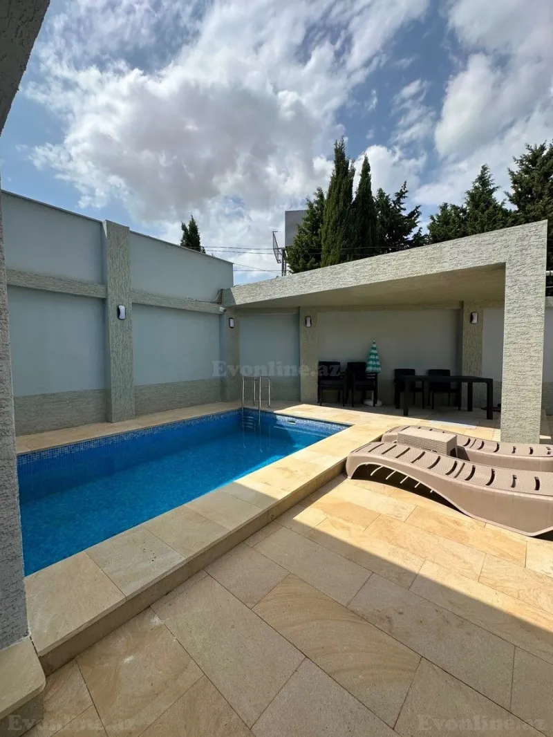 4 otaqlı Həyət evi 100 m² Mərdəkan Kirayə verilir