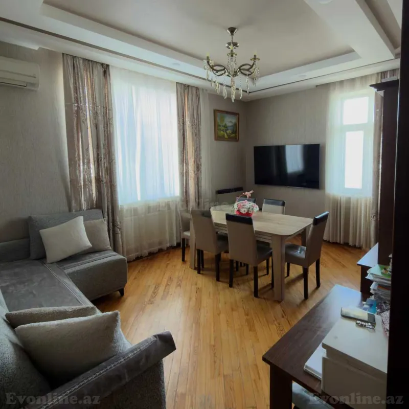 4 otaqlı Mənzil 1037 m² Xətai r. Satılır